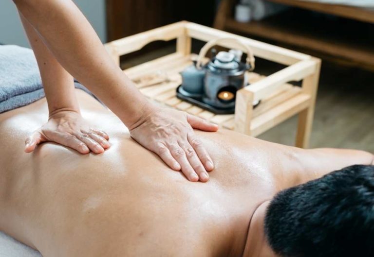 massagem-ayurvedica: o que torna essa massagem tão especial?